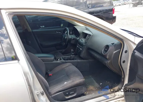 2013 Nissan Maxima 3.5 S z USA, uszkodzony, nr VIN 1N4AA5AP3DC845381